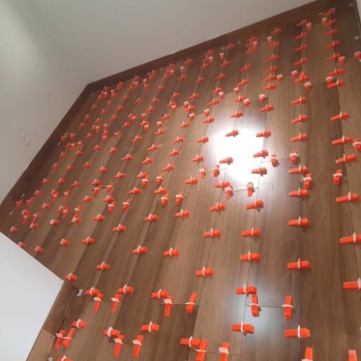 Aplicação de pisos e azulejos por WR Azulejista