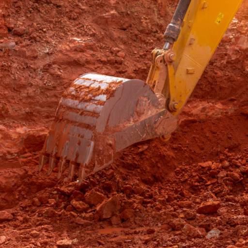 Cortes e contenções de barrancos em Águas de Santa Bárbara - Estabilidade e Segurança