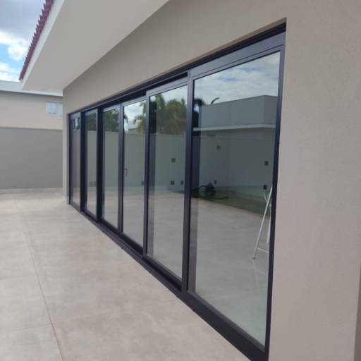 Linha Perfetta – Esquadrias de Alumínio com Estilo e Durabilidade em Assis, SP por American Glass Vidraçaria e Esquadrias de Alumínio Linha Perfetta – Esquadrias de Alumínio com Estilo e Durabilidade em Assis, SP por American Glass Vidraçaria e Esquadrias de Alumínio