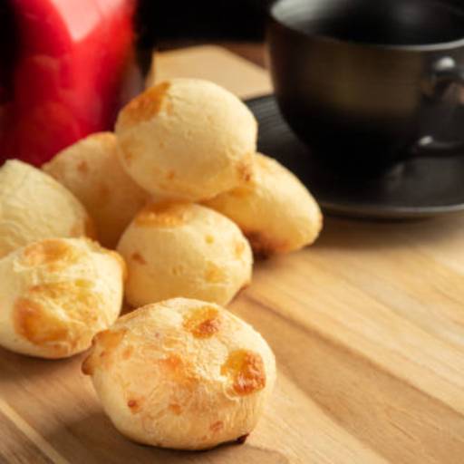 Comprar o produto de Pão de Queijo Quentinho – Salgados artesanais em Marília em Salgados pela empresa Dell Café em Marília, SP por Solutudo