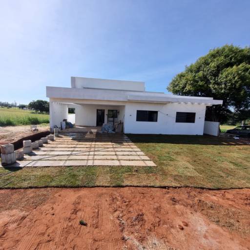 Projeto de Paisagismo no Santa Bárbara Resort Residence – Natureza Integrada com Estilo por Live Art