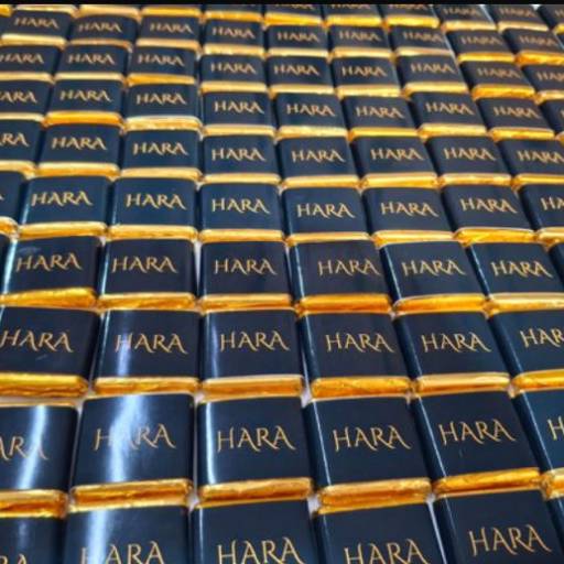 Chocolates com o Logo da Sua Empresa – Presentes Corporativos em São Paulo por Tia Madrinha Bolos e Chocolates