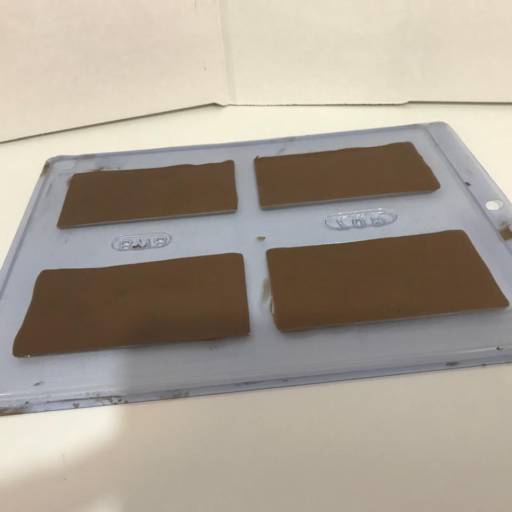 Chocolates com o Logo da Sua Empresa – Presentes Corporativos em São Paulo por Tia Madrinha Bolos e Chocolates