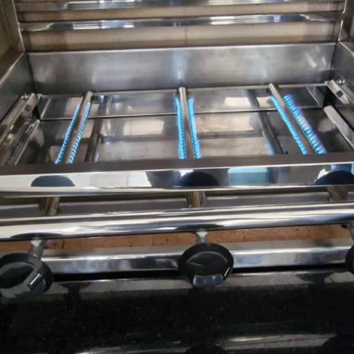 Churrasqueira a Gás em Inox – Praticidade e Elegância para o Seu Espaço Gourmet por MW Inox Fabricação e Polimento Industrial
