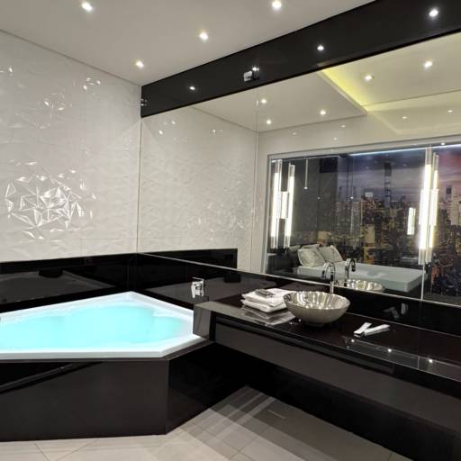 Suíte Temática Nova York – Sofisticação Urbana e Sensualidade em Cacoal por Motel Você Que Sabe