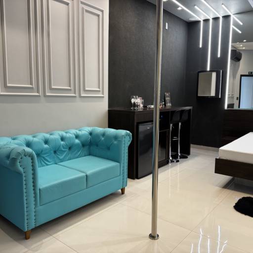 Suíte Temática Las Vegas – Luxo, Conforto e Sedução em Cacoal por Motel Você Que Sabe