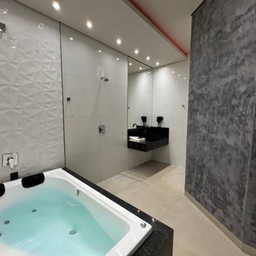 Suíte Temática 50 Tons de Cinza – Ousadia, Prazer e Luxo em Cacoal por Motel Você Que Sabe