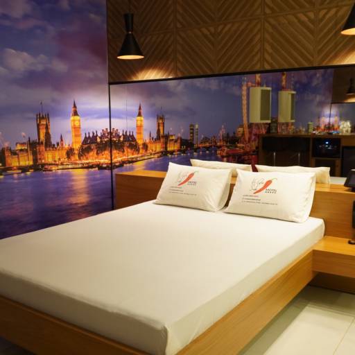 Suíte Temática Londres – Elegância Clássica e Tecnologia em Cacoal por Motel Você Que Sabe