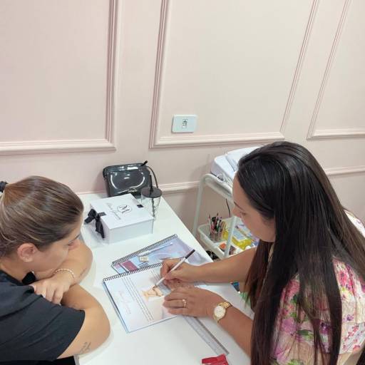 Curso de Sobrancelhas Shadow em Goiatuba – Técnica Exclusiva com Márcia Guimarães por Márcia Guimarães Estética e Micropigmentação