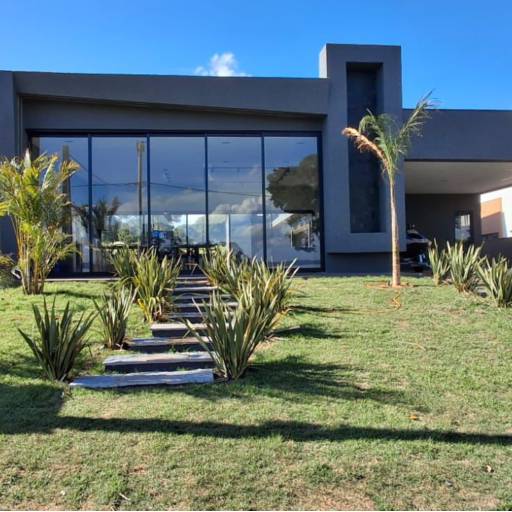 Vidro com Esquadrias – Design e Proteção em Riviera de Santa Cristina XIII