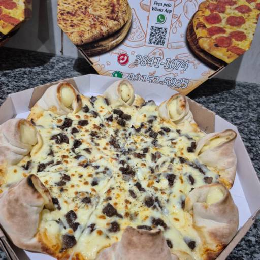Pizza com Borda Vulcão – Recheio Extra em São Manuel