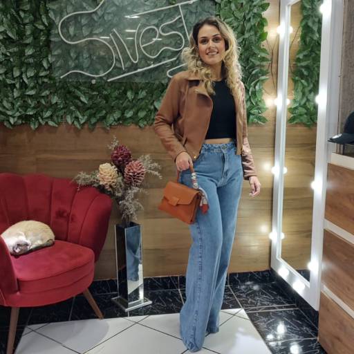 Jaqueta Suéde e Calça Wide Leg Jeans – Estilo Completo em São Manuel por Sivest