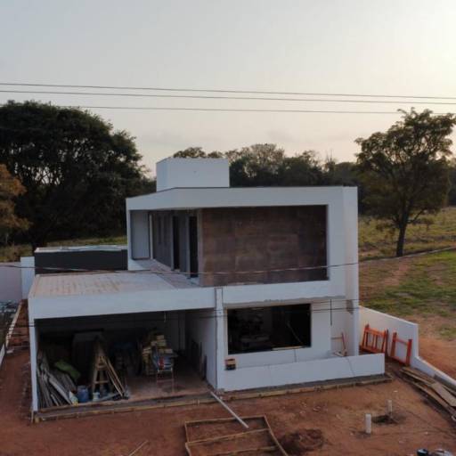 Construção Finalizada com Excelência – Obra Concluída no Riviera de Santa Cristina XIII, SP por Top Arquitetura e Construção