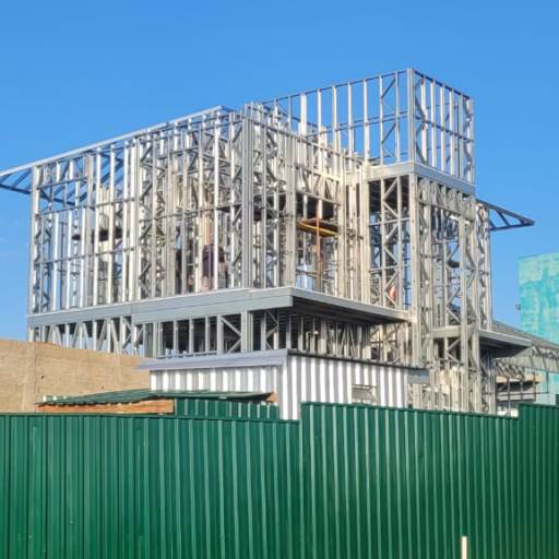 Construção Eficiente com Steel Frame – Setor Marina, Riviera por Top Arquitetura e Construção