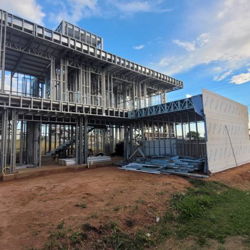 Casa Pronta com Steel Frame – Obra Finalizada na Riviera por Top Arquitetura e Construção