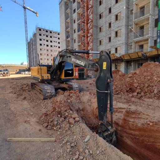 Locação de Escavadeira Hidráulica 16 Toneladas com Alta Produtividade – Tatuí, SP