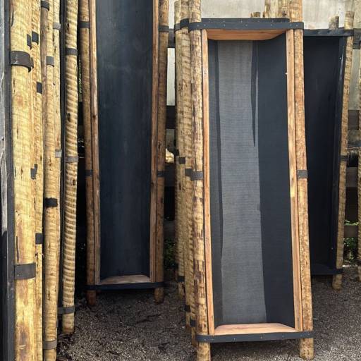 Cocho: Praticidade e Resiliência para Sua Propriedade em Capelinha por Madeireira Eucaliptus