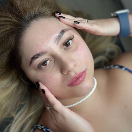 Brow Lamination em Goiatuba – Sobrancelhas Definidas e Naturais