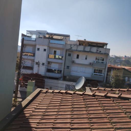 Antena parabólica banda Ku StarOne C2 70w instalada para cinco pontos com receptores Century MidiaBox B7 no bairro Vila Pires em Santo André em 01/08/2025