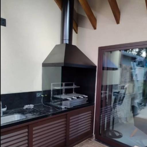 Churrasqueira de Vidro com Design Moderno – Avaré, SP