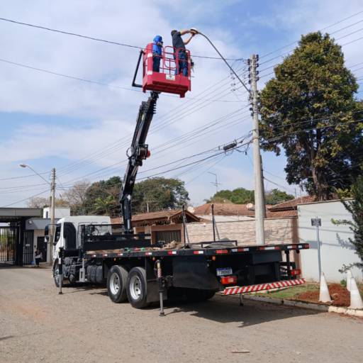Serviço de Elevação com Cesto por Piraguindaste - Locações e Transporte Serviço de Elevação com Cesto por Piraguindaste - Locações e Transporte