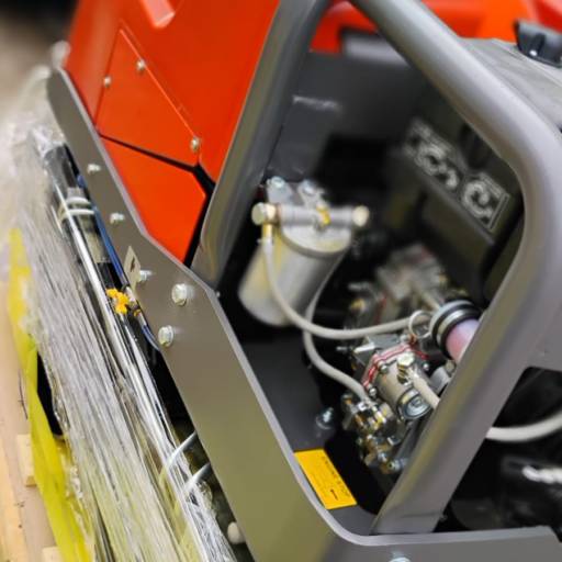 Compactação com Eficiência e Potência: Conheça o Rolo Compactador de 700kg! por 3R Locadora de Equipamentos para Construção Civil