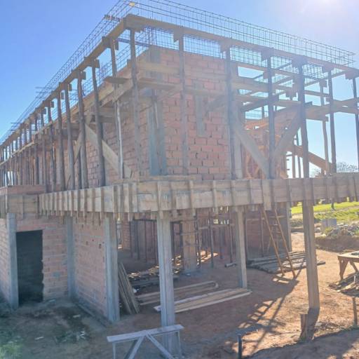 Obra em Andamento no Riviera de Santa Cristina XIII – Construtora Marcelo Nascimento por Marcelo Nascimento