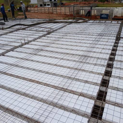 Obra da Marcelo Nascimento Construtoras no Riviera de Santa Cristina XIII – SP por Marcelo Nascimento