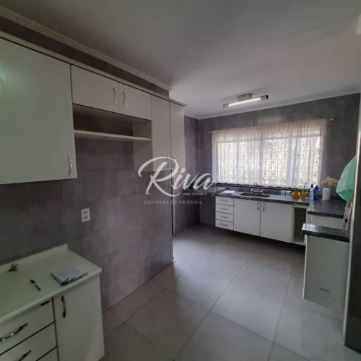 Casa à venda no Jardim do Lago – Atibaia/SP por Riva Imóveis a Venda Atibaia