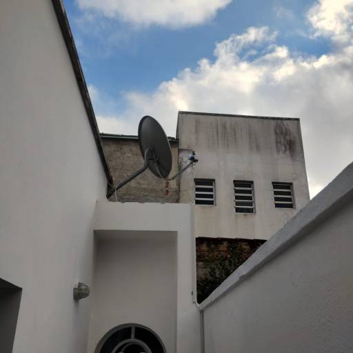 Antena parabólica banda Ku StarOne C2 70w instalada para dois pontos com receptores Century MidiaBox B7 no bairro Ipiranguinha Santo André em 18/09/2025 por Luiz Carlos Antenista