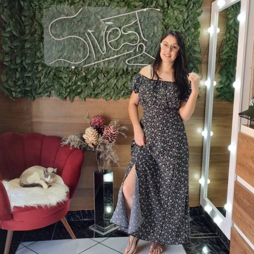 Vestido Longo com Bojo e Fenda – Elegância em São Manuel por R$99,00 por Sivest