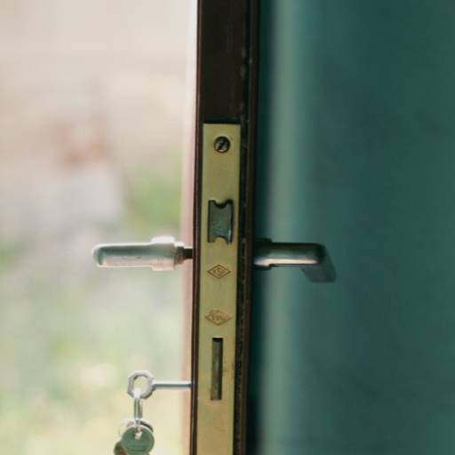 Abertura de Portas e Cofres com Rapidez e Segurança em Ourinhos por Chaveiro Confiança Abertura de Portas e Cofres com Rapidez e Segurança em Ourinhos por Chaveiro Confiança