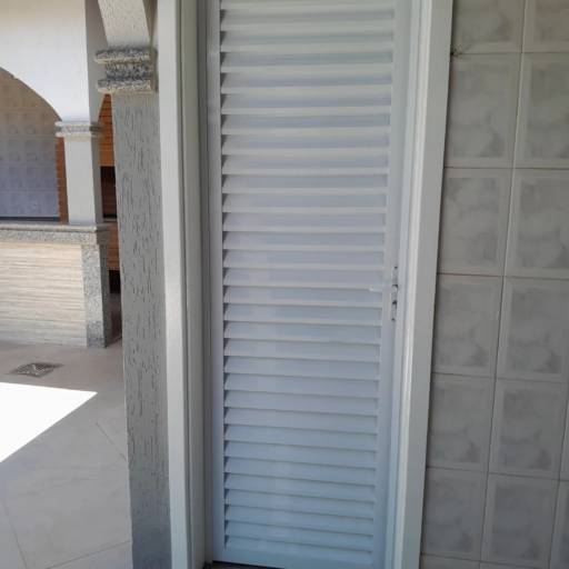 Portas de Alumínio por Vidraçaria Shalom | Vidraceiro José Carlos