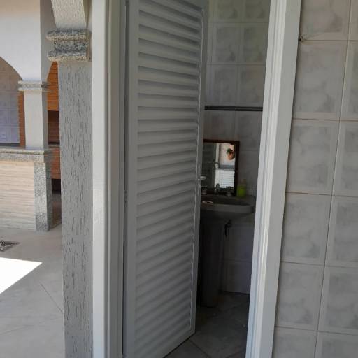 Portas de Alumínio por Vidraçaria Shalom | Vidraceiro José Carlos