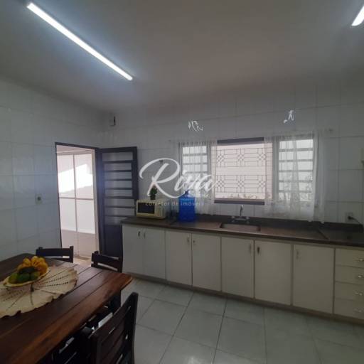 Casa à venda no Jardim das Flores – Atibaia/SP por Riva Imóveis a Venda Atibaia