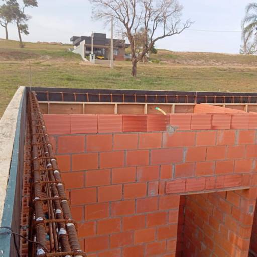 Obra em Andamento – Alves Construções no Setor Marina da Riviera de Santa Cristina XIII por Alves Construções