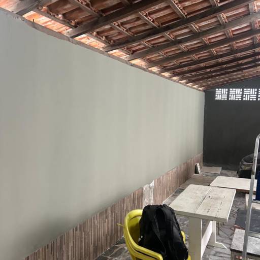 Pintura e Acabamento - Cliente Cláudio: Um Toque de Renovação em Guarapari por FB Pinturas e Acabamentos
