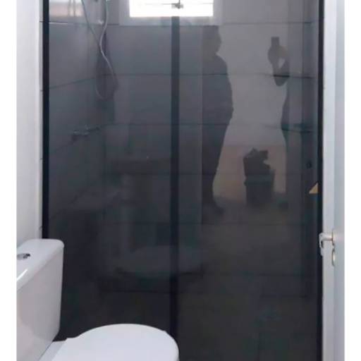 Boxes instalados: transformação com qualidade em Barbacena por Vidraçaria Uniglass