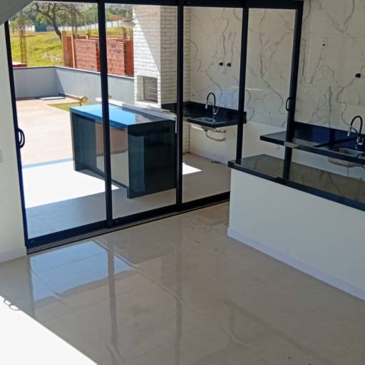 Casa Construída no Riviera de Santa Cristina XIII Setor Iate – Casa à Venda em SP por Casas Riviera 