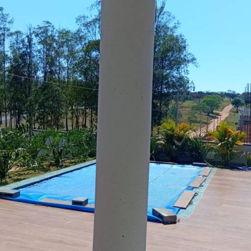 Casa Construída no Riviera de Santa Cristina XIII Setor Iate – Casa à Venda em SP por Casas Riviera 