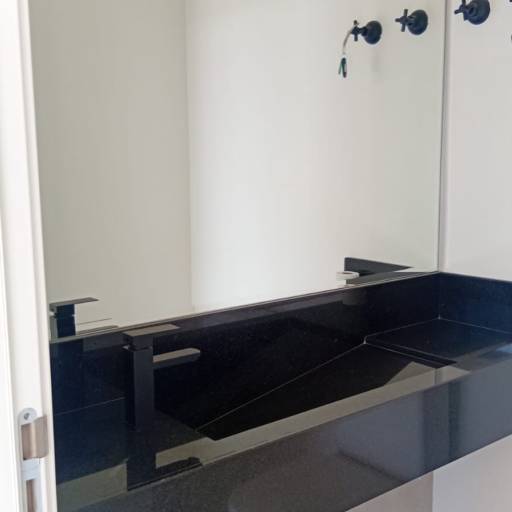 Casa Construída no Riviera de Santa Cristina XIII Setor Iate – Casa à Venda em SP por Casas Riviera 