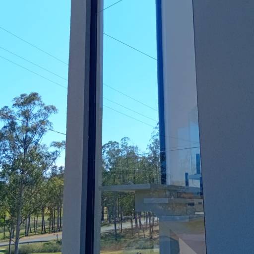 Casa Construída no Riviera de Santa Cristina XIII Setor Iate – Casa à Venda em SP por Casas Riviera 