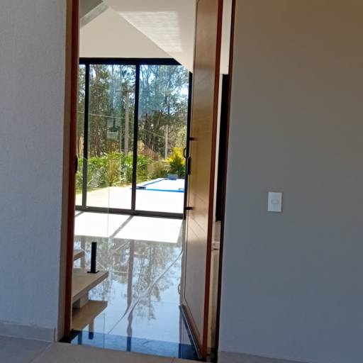 Casa Construída no Riviera de Santa Cristina XIII Setor Iate – Casa à Venda em SP por Casas Riviera 