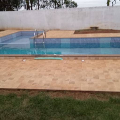 Construção de Piscinas com Qualidade e Eficiência em Santa Bárbara Resort Residence por Edvan Construções em Geral