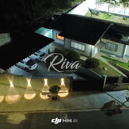 Casa à Venda no Jardim do Lago - Atibaia/SP em Atibaia, SP por Riva Imóveis a Venda Atibaia