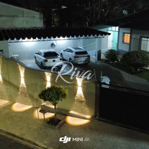 Casa à Venda no Jardim do Lago - Atibaia/SP por Riva Imóveis a Venda Atibaia