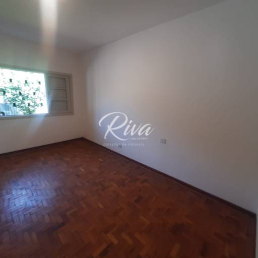 Casa à Venda na Vila Santista - Atibaia/SP por Riva Imóveis a Venda Atibaia