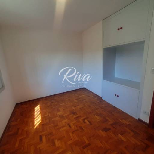 Casa à Venda na Vila Santista - Atibaia/SP por Riva Imóveis a Venda Atibaia