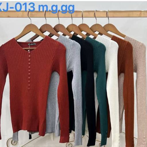 Suéter com Detalhes e Botões — P ao GG | Sivest | São Manuel, SP por Sivest