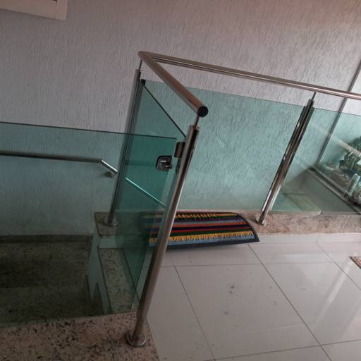 Corrimão em Aço Inox com Design Sofisticado – Contagem, MG